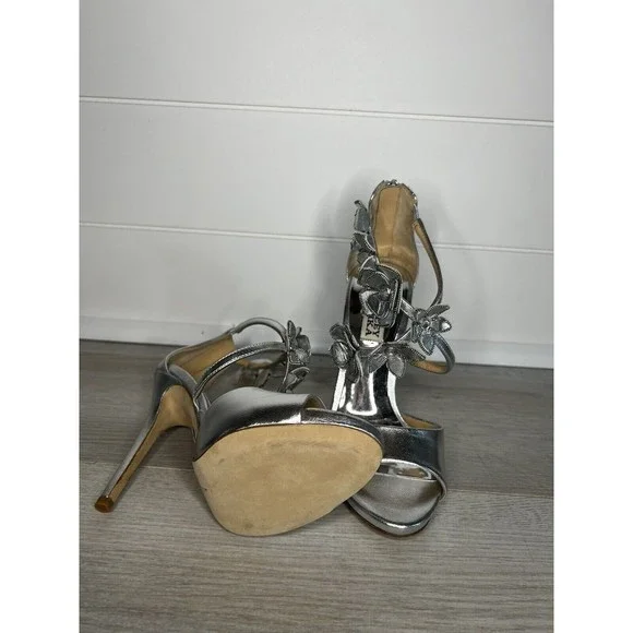 Badgley Mischka Women’s 4.5 inch 3D flower Stilettos Pumps Silver Size 5M - Picture 5 of 7